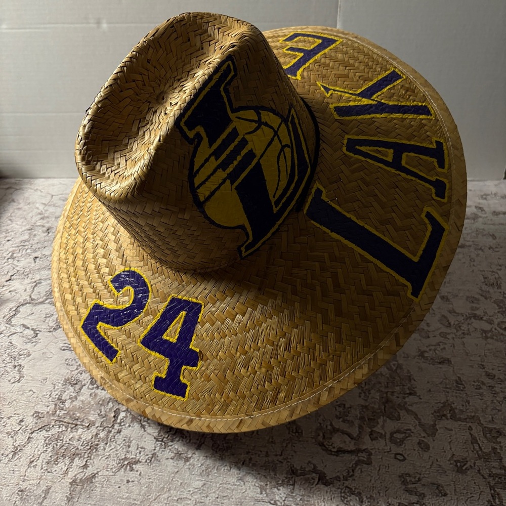 Los Angeles Lakers-themed Straw Sun Hat with Kobe Bryant’s 24